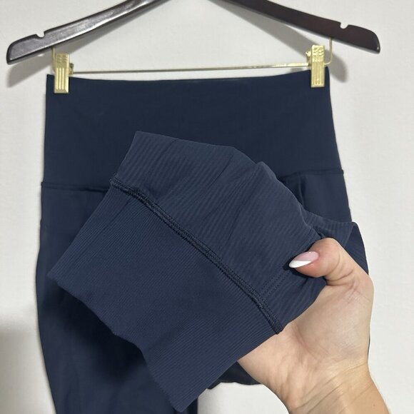 Lululemon In Flux Cropped High Waist Jogger Pant Navy Blue Womens Size 4 - Picture 3 of 6